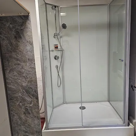 Estalagem -venus- Mit Gemeinsamer Kueche Und Bad In Der Altstadt Chur